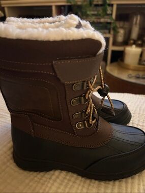 Eddie Bauer Brown and Black Kids Insulated Snow Boots